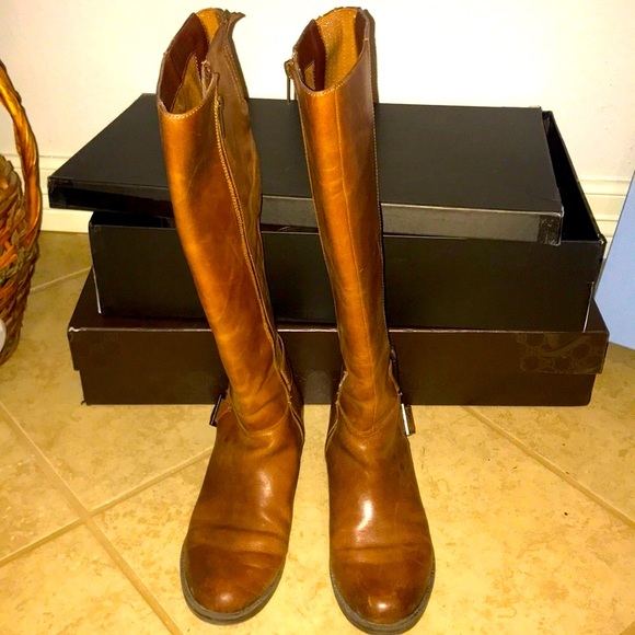 Kenneth Cole leather boots - Picture 2 of 4